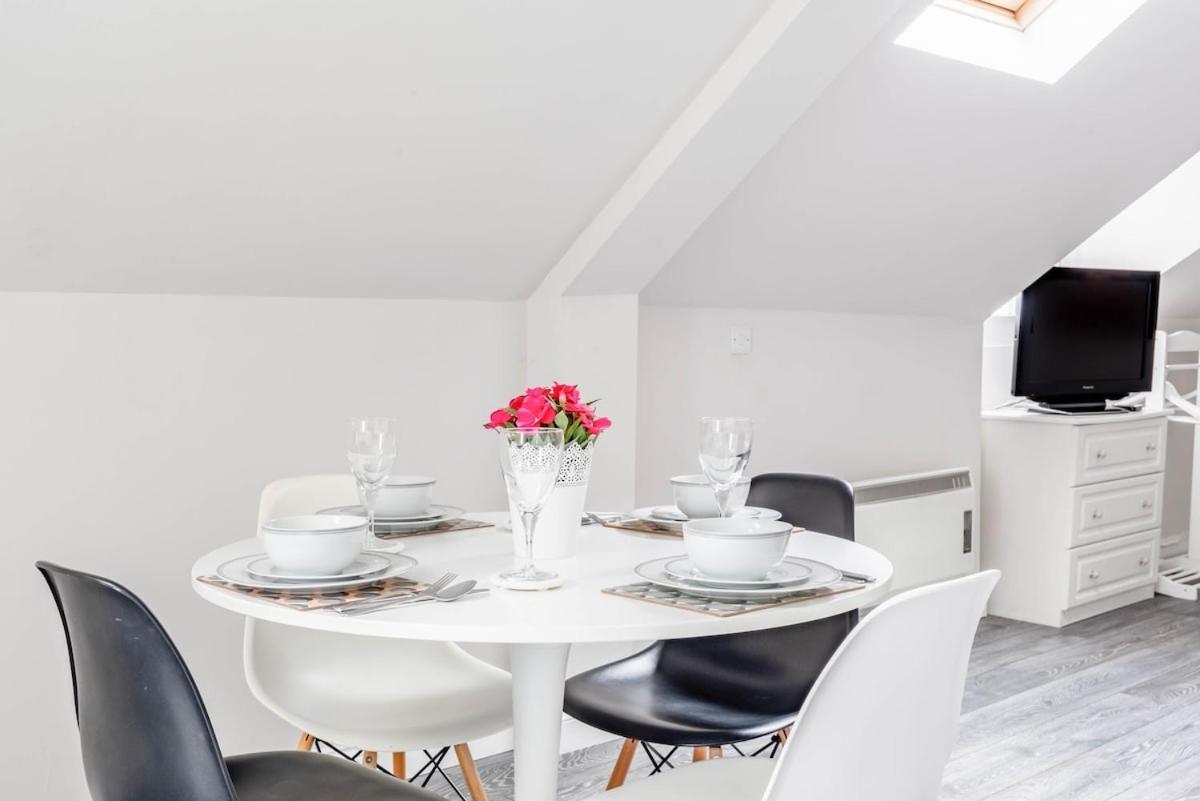 Bright, Restful Coach House In Central Sevenoaks Eksteriør bilde
