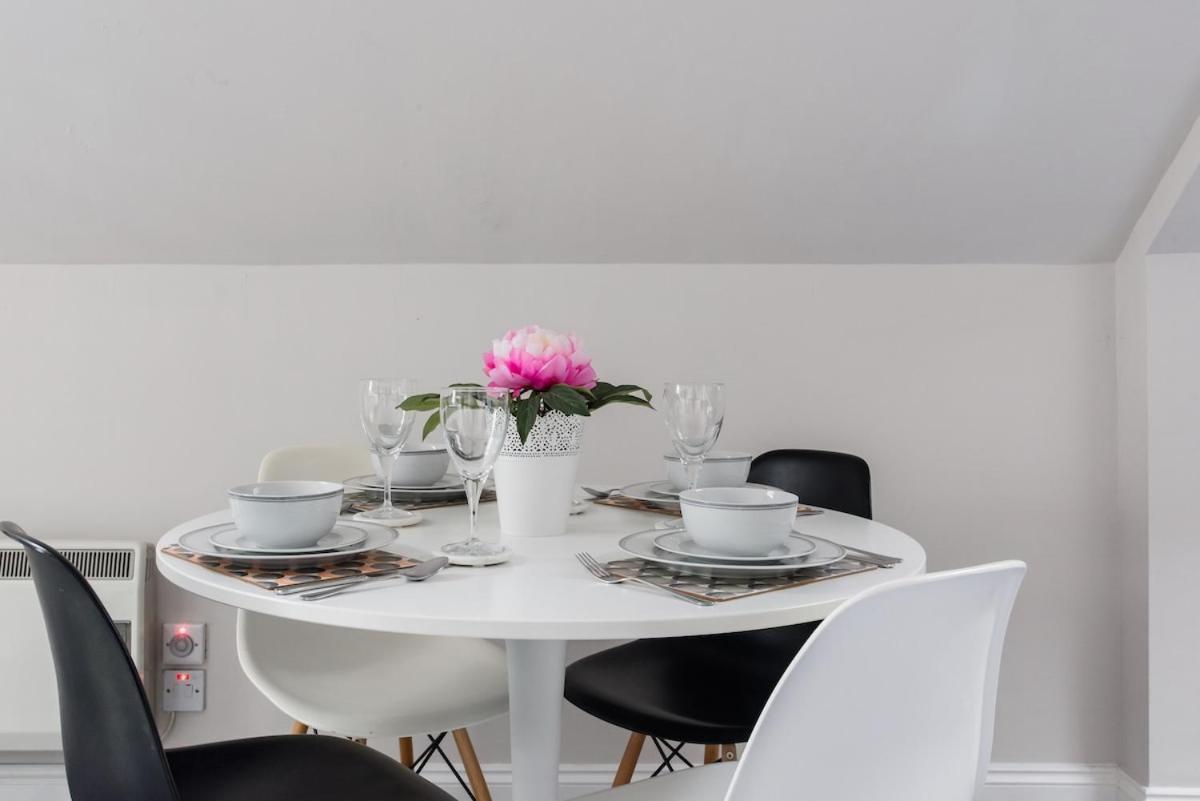 Bright, Restful Coach House In Central Sevenoaks Eksteriør bilde